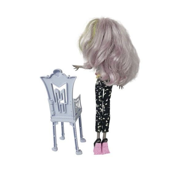 Monster High Doll Ghoulia Yelps 10.5" Doll and Chair Bundle Collectible - Picture 5 of 6